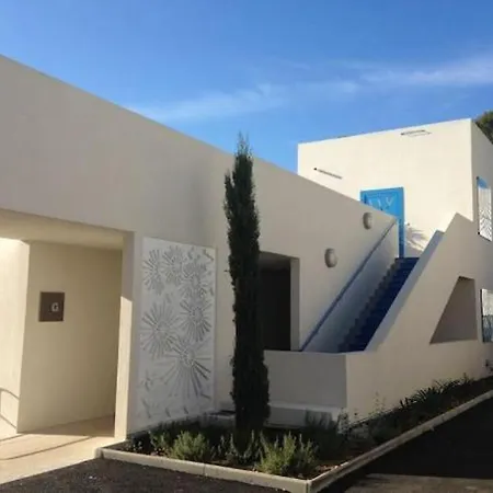 Domaine Blue Park 2 Pieces, Piscine, Jardin Prive, Climatisation, Parking Et Vue