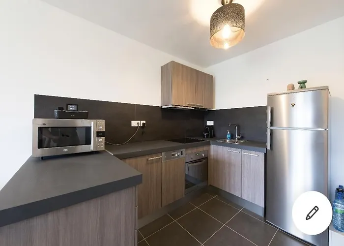 Domaine Blue Park 2 Pieces, Piscine, Jardin Prive, Climatisation, Parking Et Vue