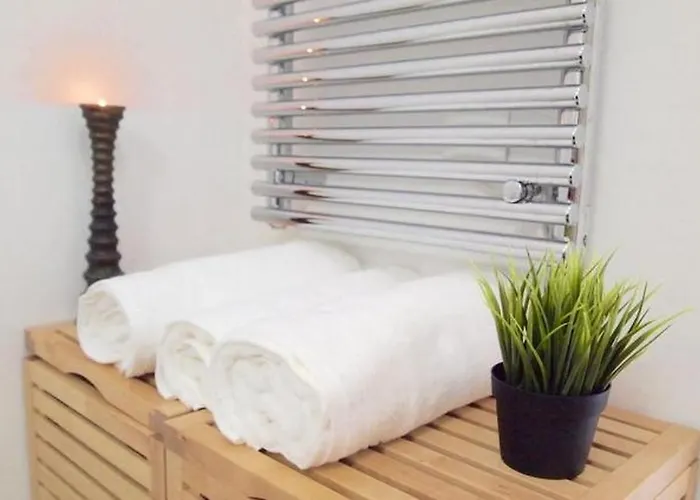 Domaine Blue Park 2 Pieces, Piscine, Jardin Prive, Climatisation, Parking Et Vue